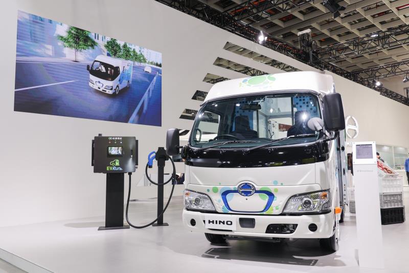 HINO推出的純電動小貨車 HINO ZEV 首度在台亮相