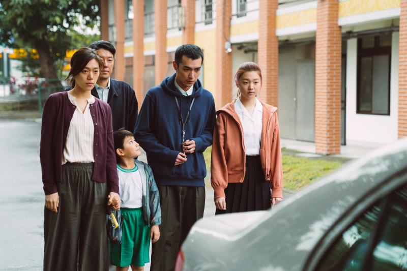 《365分之一》以王彥蘋導演個人經歷所改編，描述家人之間充滿矛盾、衝突，試圖互相理解、日復一日地尋找新的平衡的家庭故事。 