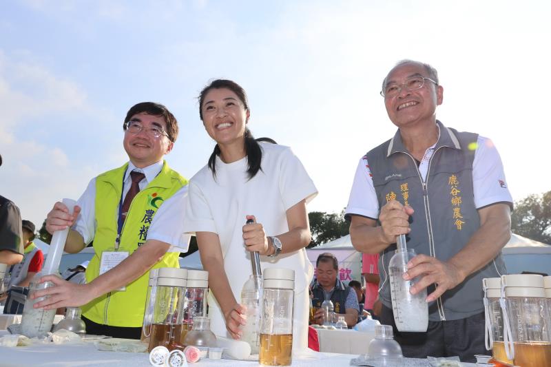 閉幕活動「千人手搖飲」再現活動高潮.jpg