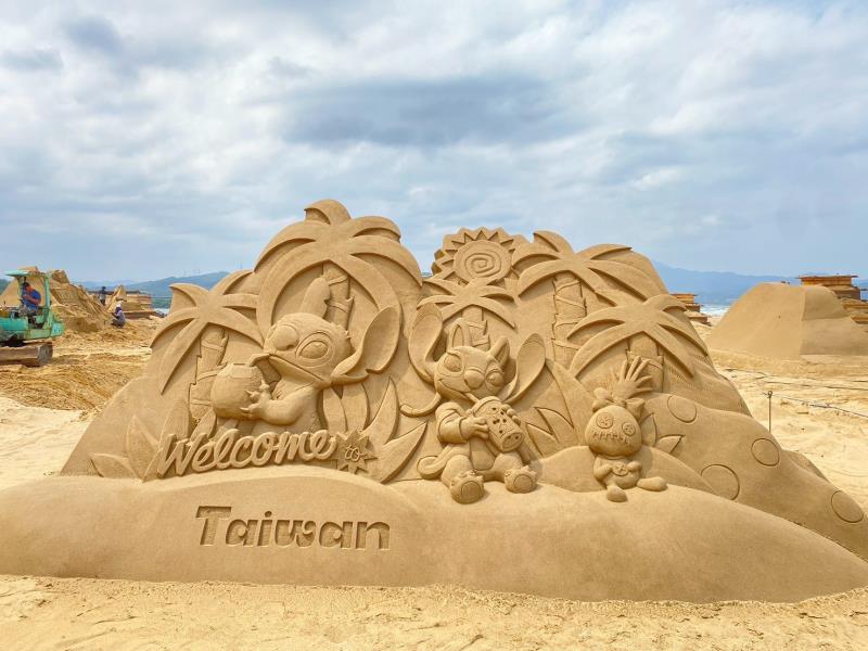 沙雕作品《史迪奇的夏日午後》