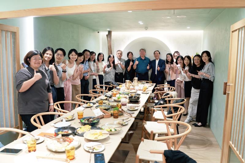 台北大學校友一之軒董座廖明堅創知初蔬食料理 北大蔬食研究社前往取經