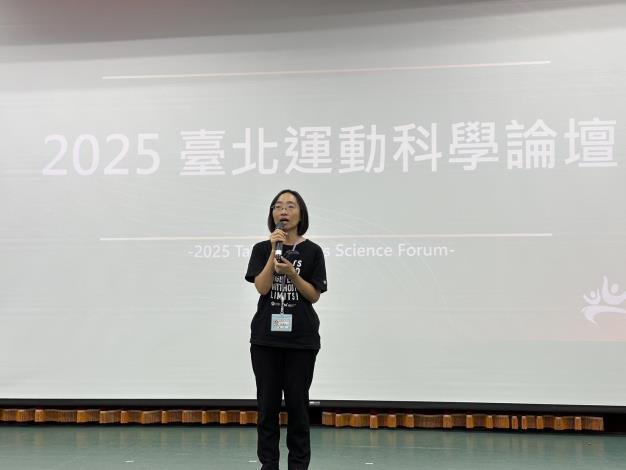 台北市體育局局長游竹萍致詞。