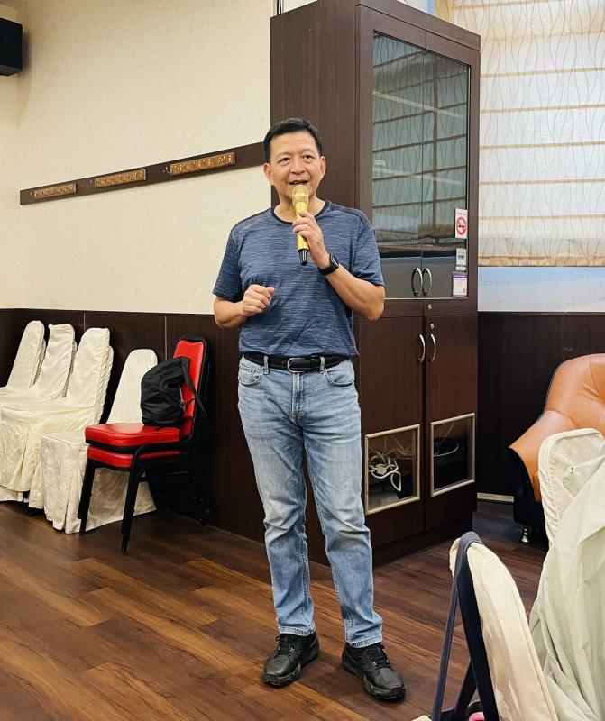 策進會秘書長盧長水