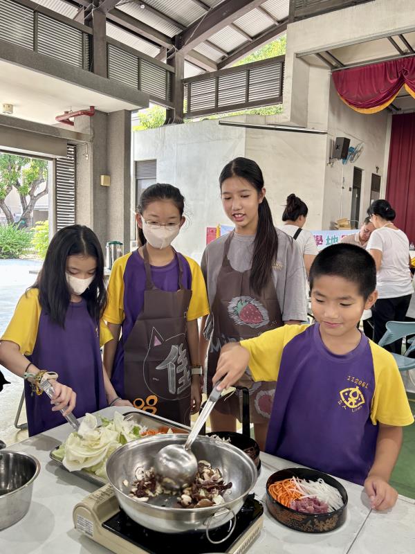 產地到餐桌零距離 立人國小烹煮府城古早味「打滷麵」   