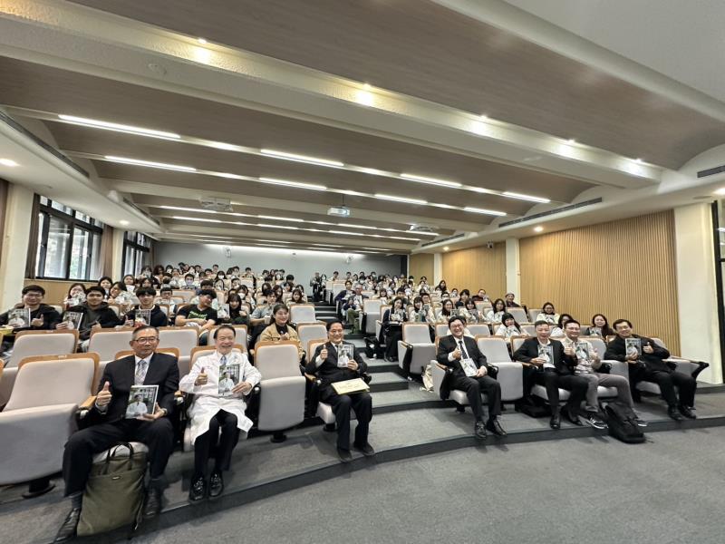 花蓮慈濟院長林欣榮「醫療希望在花蓮」新書發表