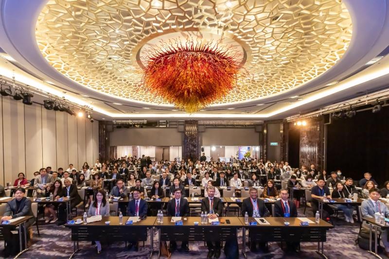 金融監理科技高峰論壇」日前於台北盛大舉行，吸引產官學界金融領域專業人士共同參與。