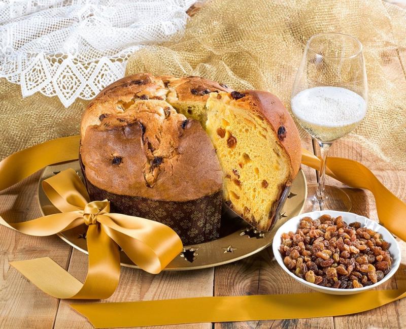 ALBERTENGO_麝香葡萄耶誕糕(1kg, 無糖霜) NT$2,400。