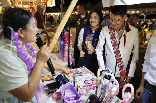 族語互動活動攤位。