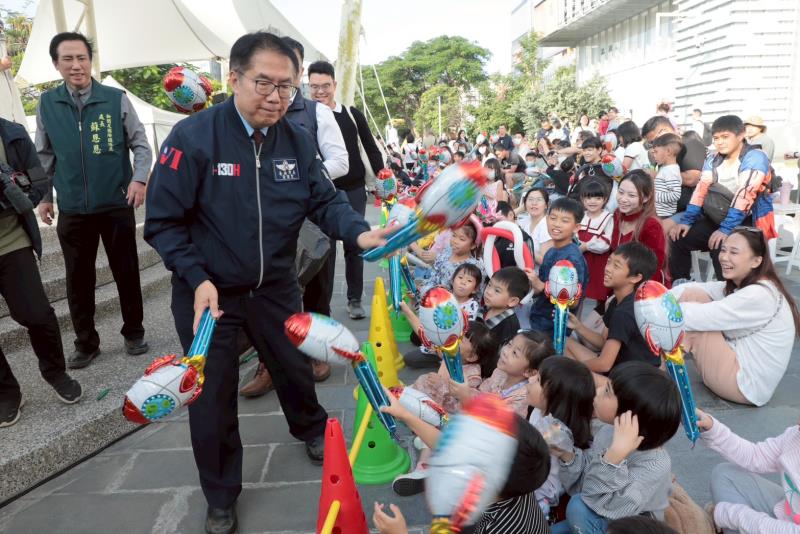 親子同樂迎耶誕　台南好young最終場東區時代公園登場