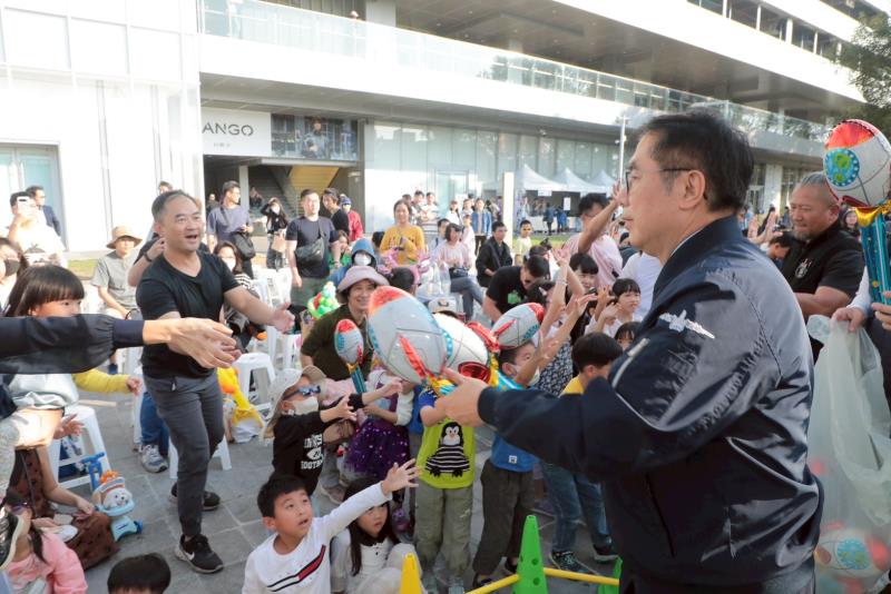 親子同樂迎耶誕　台南好young最終場東區時代公園登場