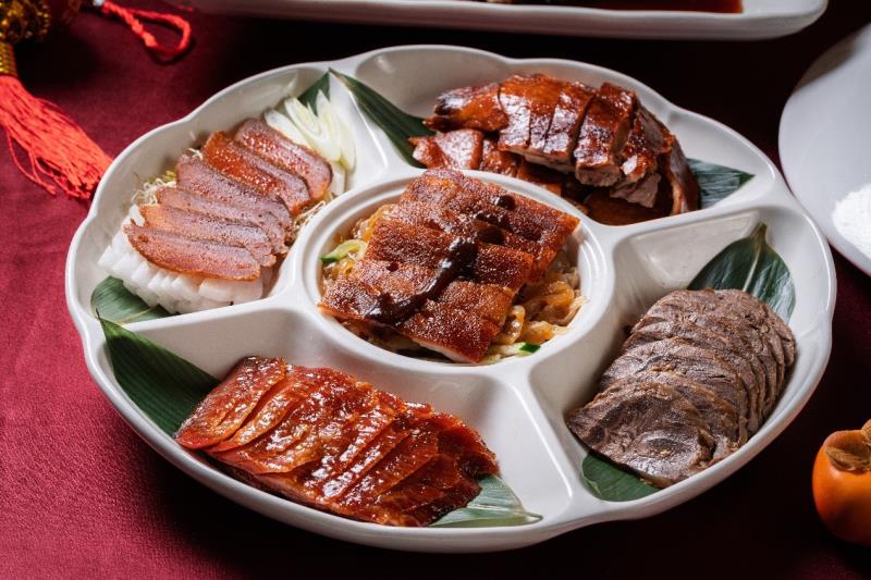 天馬賜福乳豬燒味拼盤