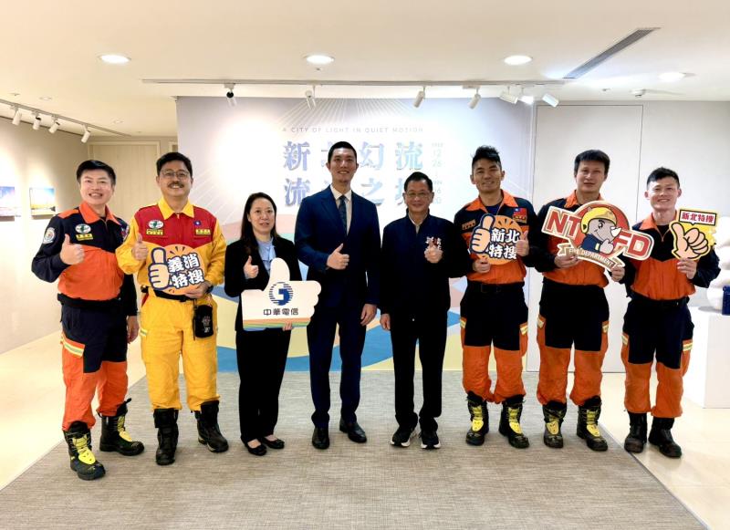 新北消防局於市政會議獻「總統盃黑客松卓越團隊獎」　展現智慧救災成果