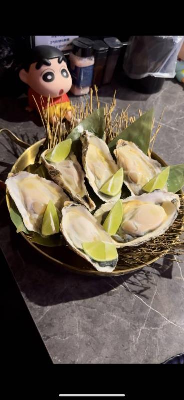 林燒肉插旗台北東區各式海鮮肉品應有盡有。