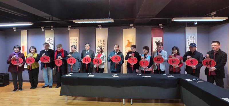 春聯怎麼寫看這裡 華梵大學舉辦迎春名家展振興書法文化