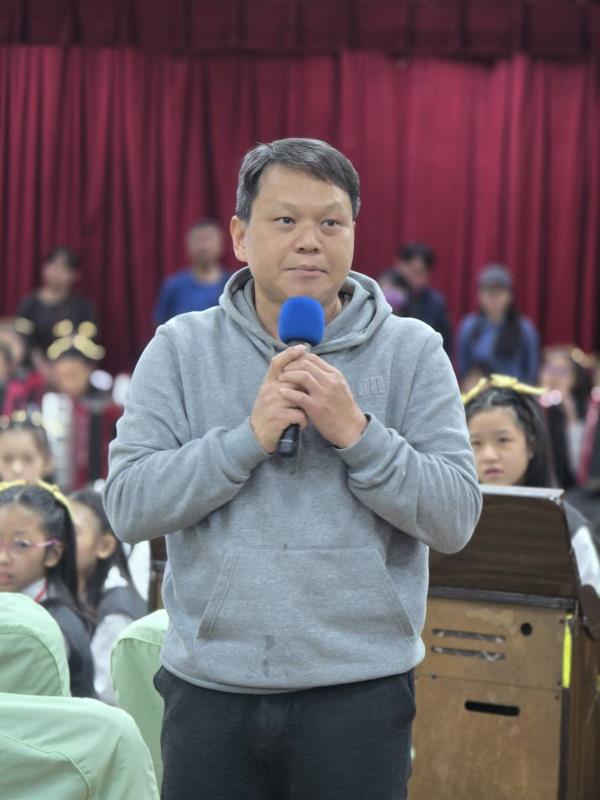 莒光國小周德銘校長賽前勉勵。