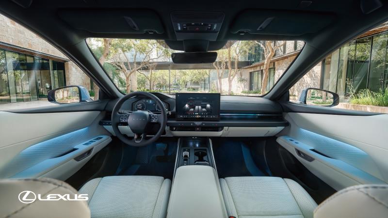 承襲TAZUNA座艙設計展現科技與工藝兼具的豪華質感