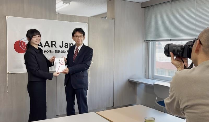 手手公益與AAR Japan推動柬埔寨輪椅計畫　