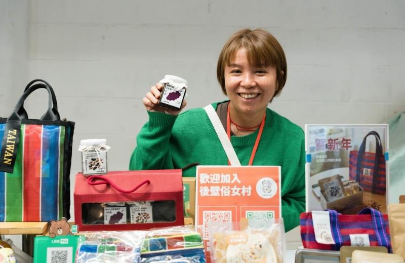 台灣地方創生工作促進會首波推動8縣市職人遊程與商品合作，涵蓋新北坪林茶鄉體驗、宜蘭頭城老街走讀、新竹舊城文化認識、苗栗有機農產禮盒、彰化鹿港工藝導覽、雲林智慧農業體驗、台南後壁農村解謎，以及花蓮太魯閣族部落深度遊程。