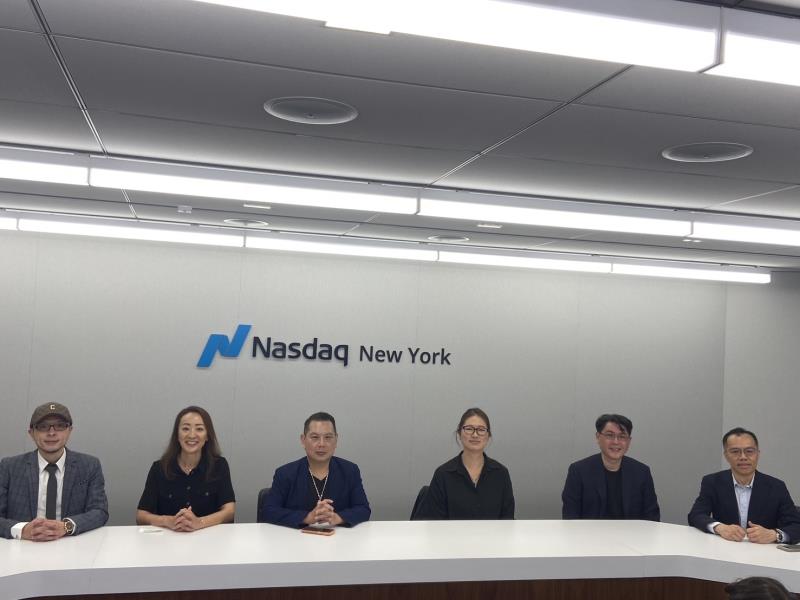 睿田能源此次隨 AIH 與 Nasdaq Entrepreneurial Center 相關代表團赴美交流，探索北美淨零建築市場與資本合作機會。（照片左起 : 福盈科技化學 陳嘉文、CS2  輝美貝原、睿田能源 薛煒立、MJ SUSHI Meiling Li 、生達方生醫 林伯霖、健立生醫 蔡昌碩）。（圖／睿田能源提供）