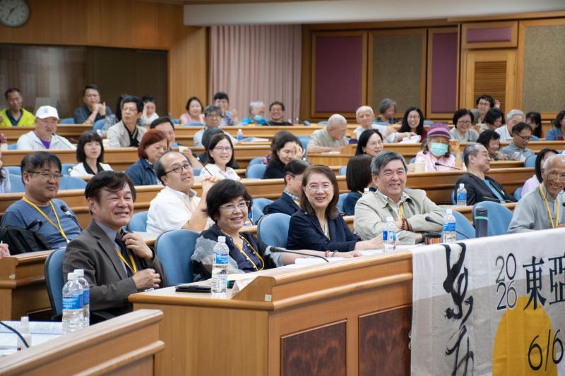 東亞書法國際學術研討會由華梵大學與三大民間書會合辦。