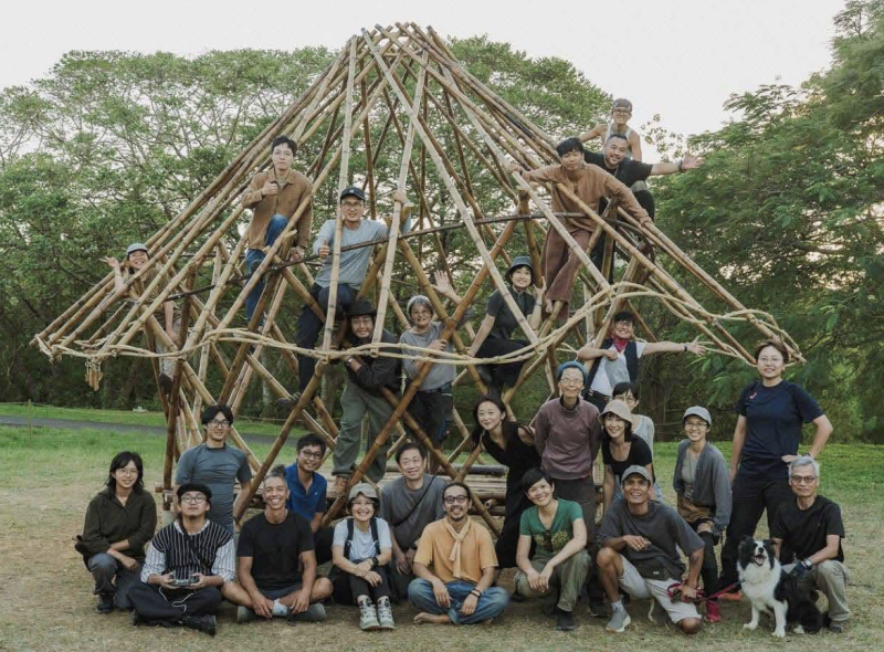 臺灣竹會攜手印尼 Bamboo U 於陽明交大舉辦國際工作坊，跨域實作搭建竹構蒙古包。
