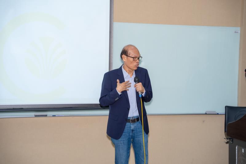 台灣管理學會名譽理事長黃營杉，期許研究成果能真正走進產業中。