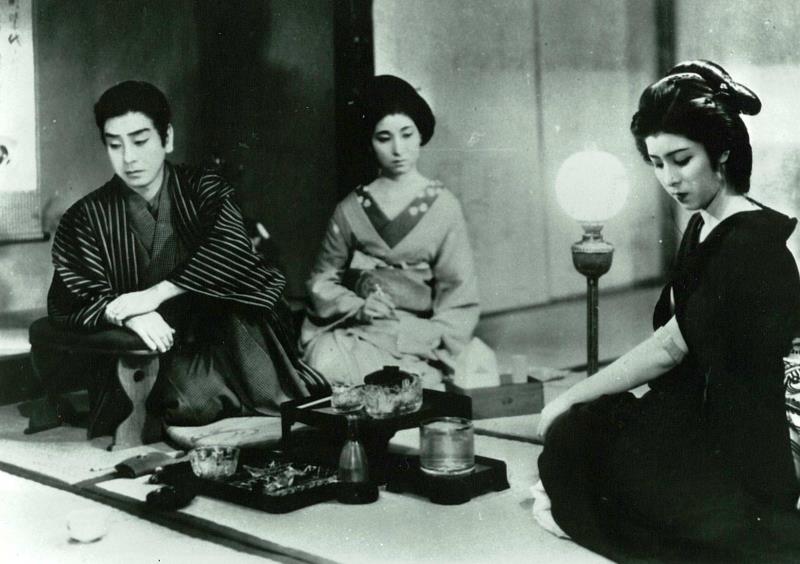 作家吉田修一表示：看了溝口健二的《殘菊物語》（1939）才讓我寫下小說《國寶》。