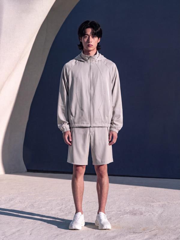 oqLiq 2027 春夏系列《RESONANCE｜共振》登上倫敦時裝週數位展演