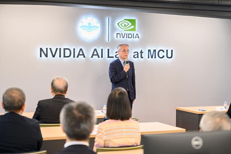 李選士校長指出，成立NVIDIA AI Lab，希望提供學生更好的AI實作環境。