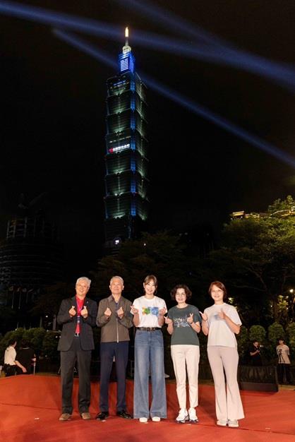 台北101 國慶煙火、無人機璀璨綻放夜空 台新新光金獨家贊助  Richart高空獻祝福