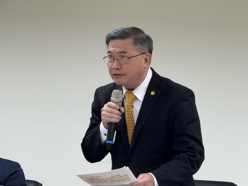 中華民國旅館商業同業公會全國聯合會榮譽理事長徐銀樹表示，中高齡就業者穩定度高、經驗豐富，是旅宿業很棒的人才。（圖／張麗鵑）