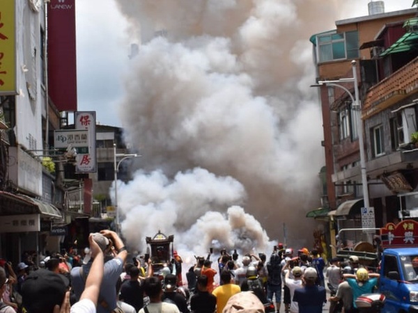 端午大拜拜是宗教嘉年華或擾民?淡水清水祖師遶境掀論戰