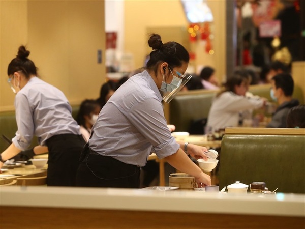 內需經濟發威 1月零售、餐飲營收雙創歷史新高