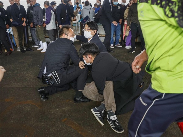 更新／日相岸田文雄輔選突傳爆炸聲緊急撤離 警逮捕一嫌