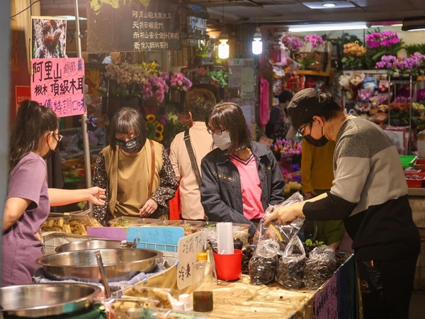 3月景氣低迷燈號連5藍 國發會估第3季緩步復甦