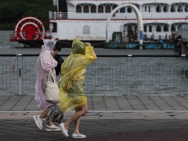 華南雲雨區週末起影響3天 母親節全台防短暫陣雨