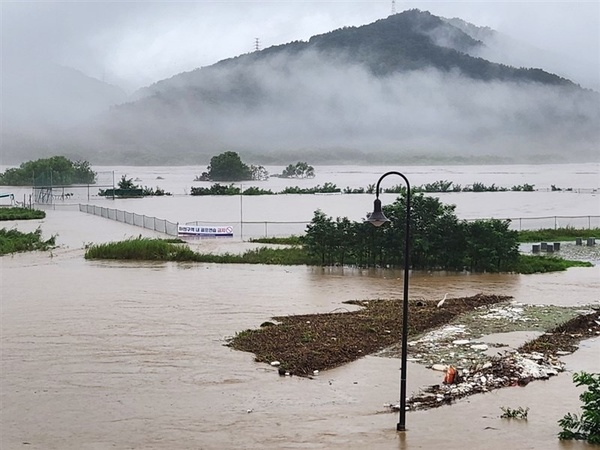 韓國連日暴雨 7死3失蹤山崩洪患數百人撤離