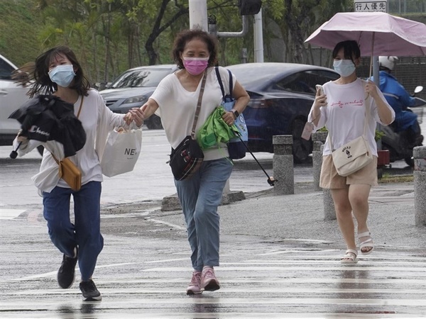 北北基等17縣市防豪大雨 宜蘭大同累積雨量107毫米
