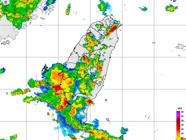 台南高雄續防豪雨 北北基等17縣市留意大雨