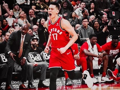 林書豪剖析心路歷程 從抗拒到以亞裔榜樣自豪[影]