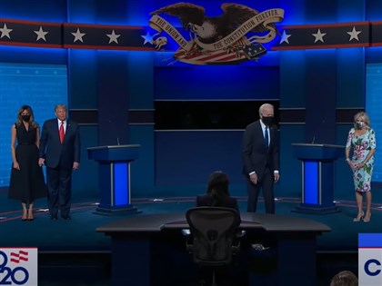 美總統大選選前辯論會 戴不戴口罩成看點