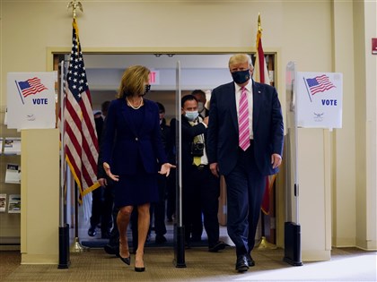 選前10天瘋狂造勢 川普不甩民調落後鬥志仍昂揚