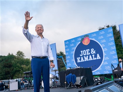 美國大選倒數兩天 拜登鐵鏽帶領先幅度略增