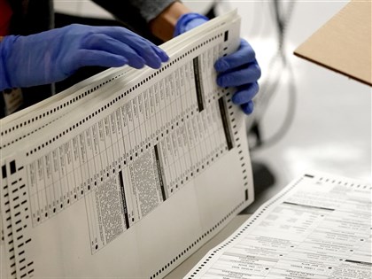 美國亞利桑那州「麥克筆門」 川普選民質疑計票