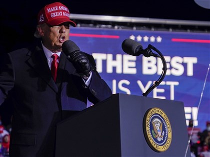 推特臉書阻川普發文誤導 選舉戰火延燒社群媒體