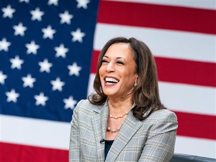 加州奧克蘭女兒 賀錦麗將成副總統改寫歷史[影]