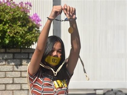 泰國連月示威觸碰王室議題 抗議人士籲廢除冒犯君主罪