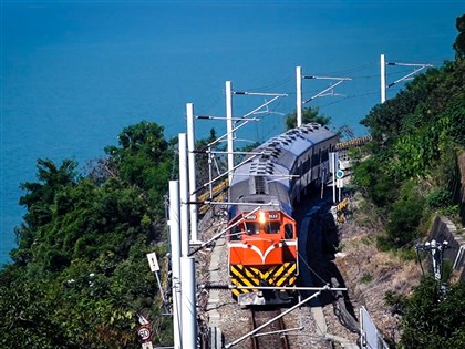 尋訪消失的車站 藍皮解憂火車退休前最後巡禮[影] 