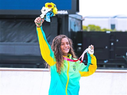 13歲巴西女孩東奧滑板奪銀 近代奧運史最年輕選手[影]