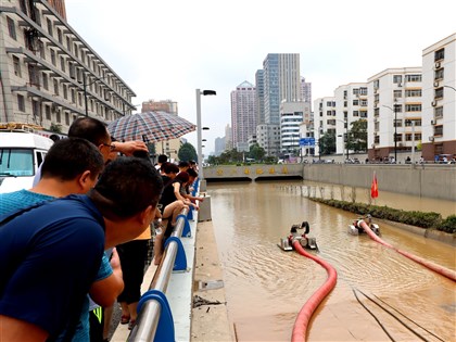 報導中國水患 外媒遭居民騷擾、收死亡威脅